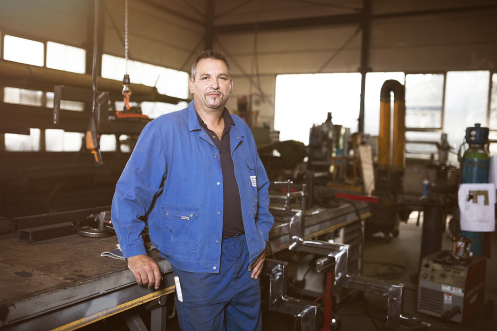 Sven Löser: Metallbauer Fachrichtung Konstruktionstechnik Sven Löser: Metallbauer Fachrichtung Konstruktionstechnik