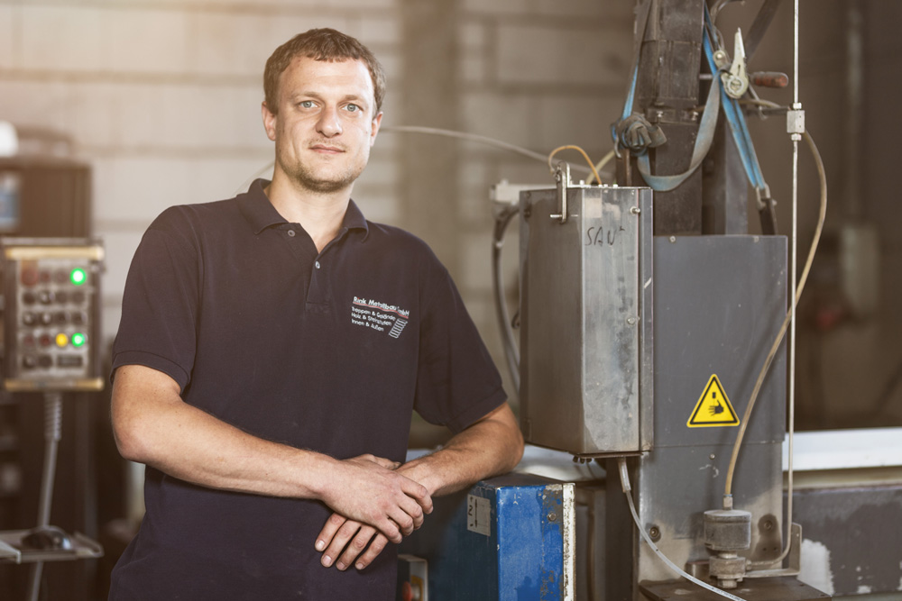 Matthias Zuhr: Metallbauermeister und Schweißfachmann Matthias Zuhr: Metallbauermeister und Schweißfachmann